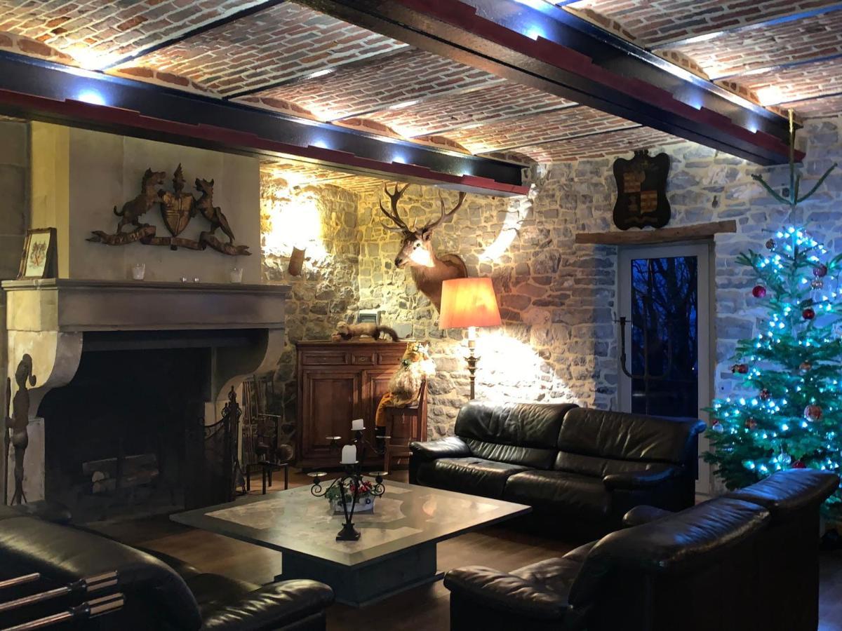 Les Confidences De Messire Sanglier, Stylished Guest Houses Beauraing Exterior foto