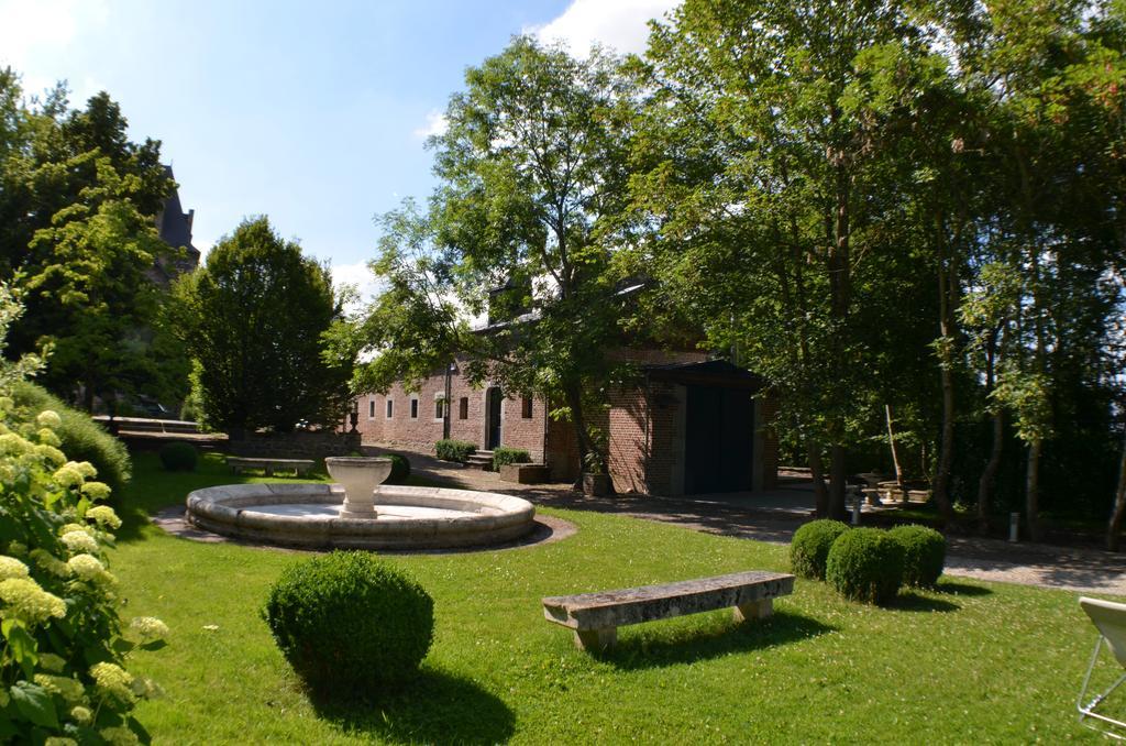 Les Confidences De Messire Sanglier, Stylished Guest Houses Beauraing Habitación foto