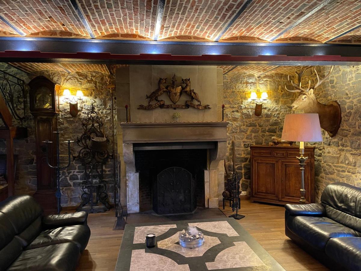 Les Confidences De Messire Sanglier, Stylished Guest Houses Beauraing Exterior foto