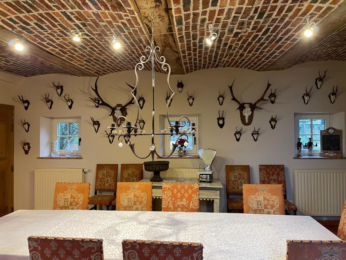 Les Confidences De Messire Sanglier, Stylished Guest Houses Beauraing Exterior foto