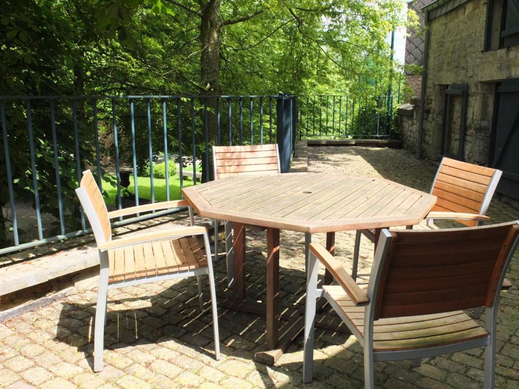 Les Confidences De Messire Sanglier, Stylished Guest Houses Beauraing Habitación foto